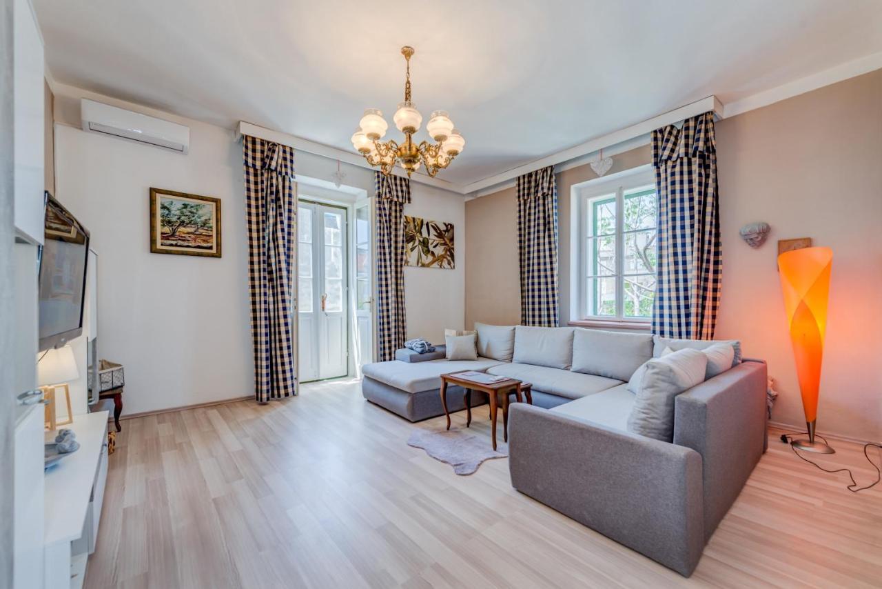 Pape Apartamento Split
