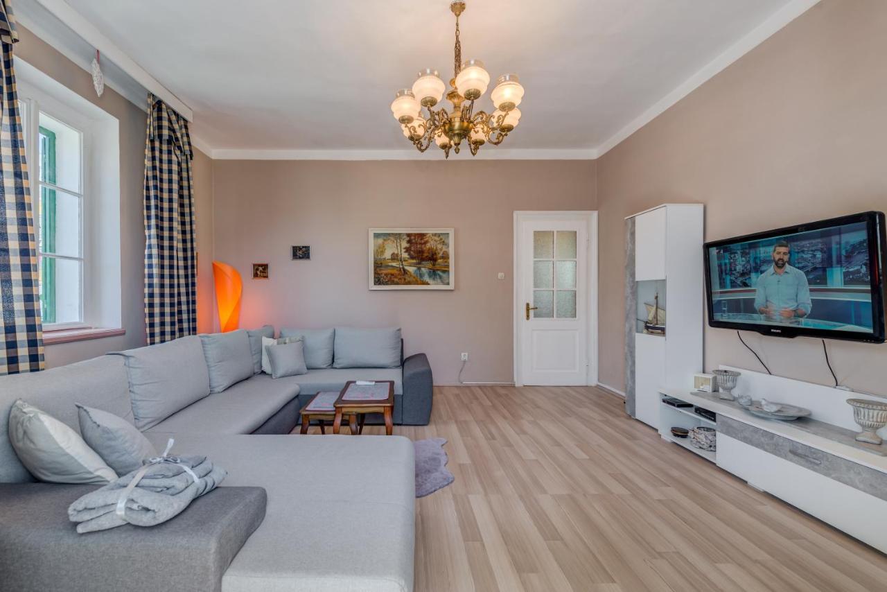 Pape Apartamento Split